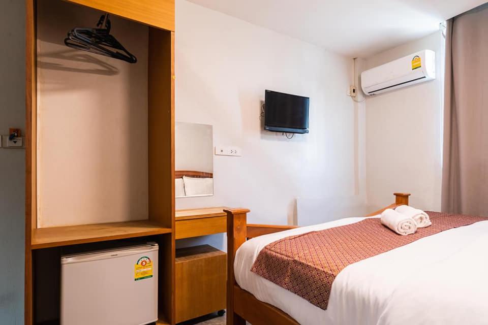 Go Inn Khaosan Road Bkk โกอินน์ ตรอกข้าวสาร Bangkok Exteriör bild
